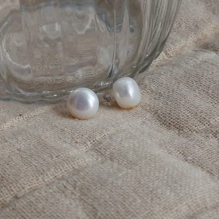 12mm Round Freshwater Pearl Stud Earrings – Classic Elegance