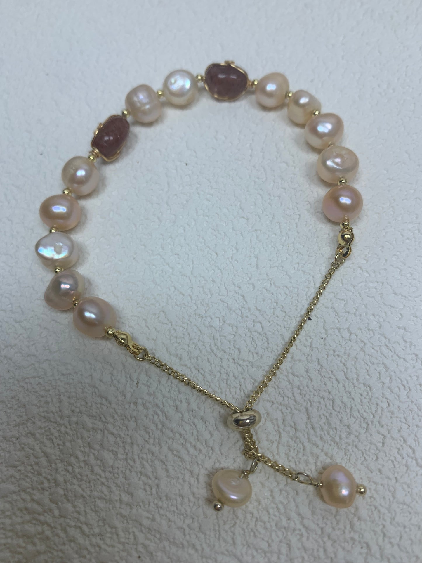 Fresh pearl necklace with crystals